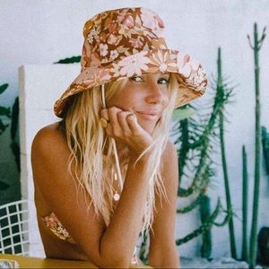 Billabong x Salty Blonde Far Out Hat